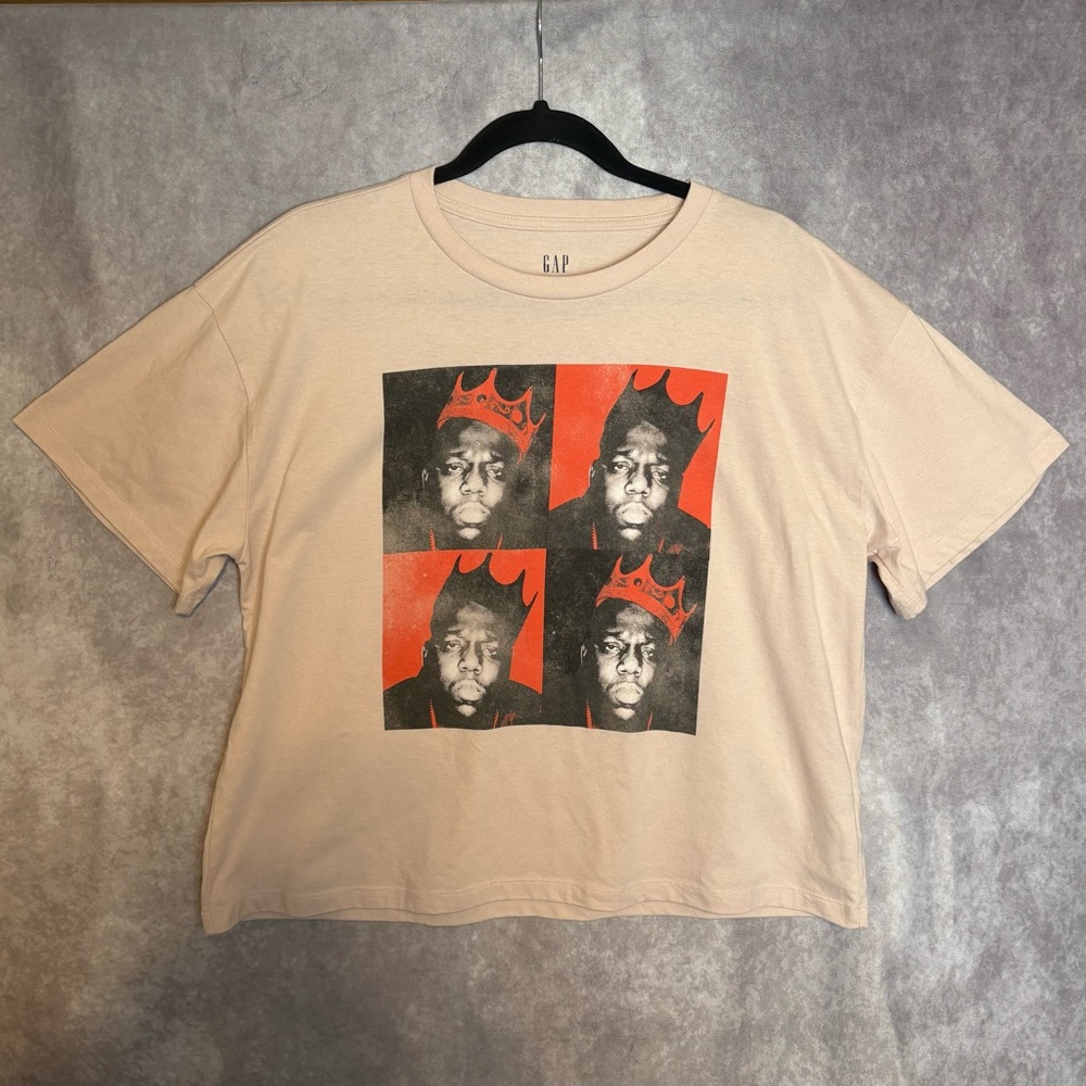 GAP Light Pink Notorious B.I.G. Cropped T Shirt Size Large